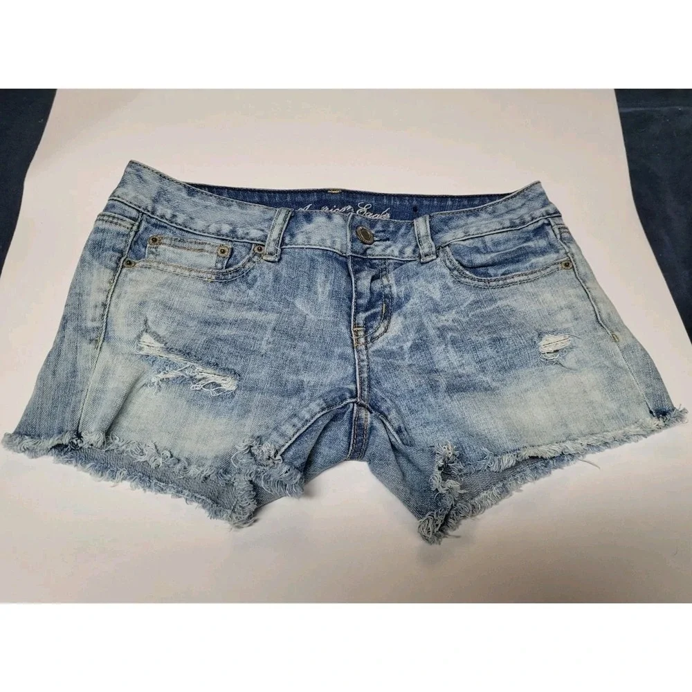 American Eagle AE Denim Shorts Women's 4, Low Rise Cut-off Medium Wash 3